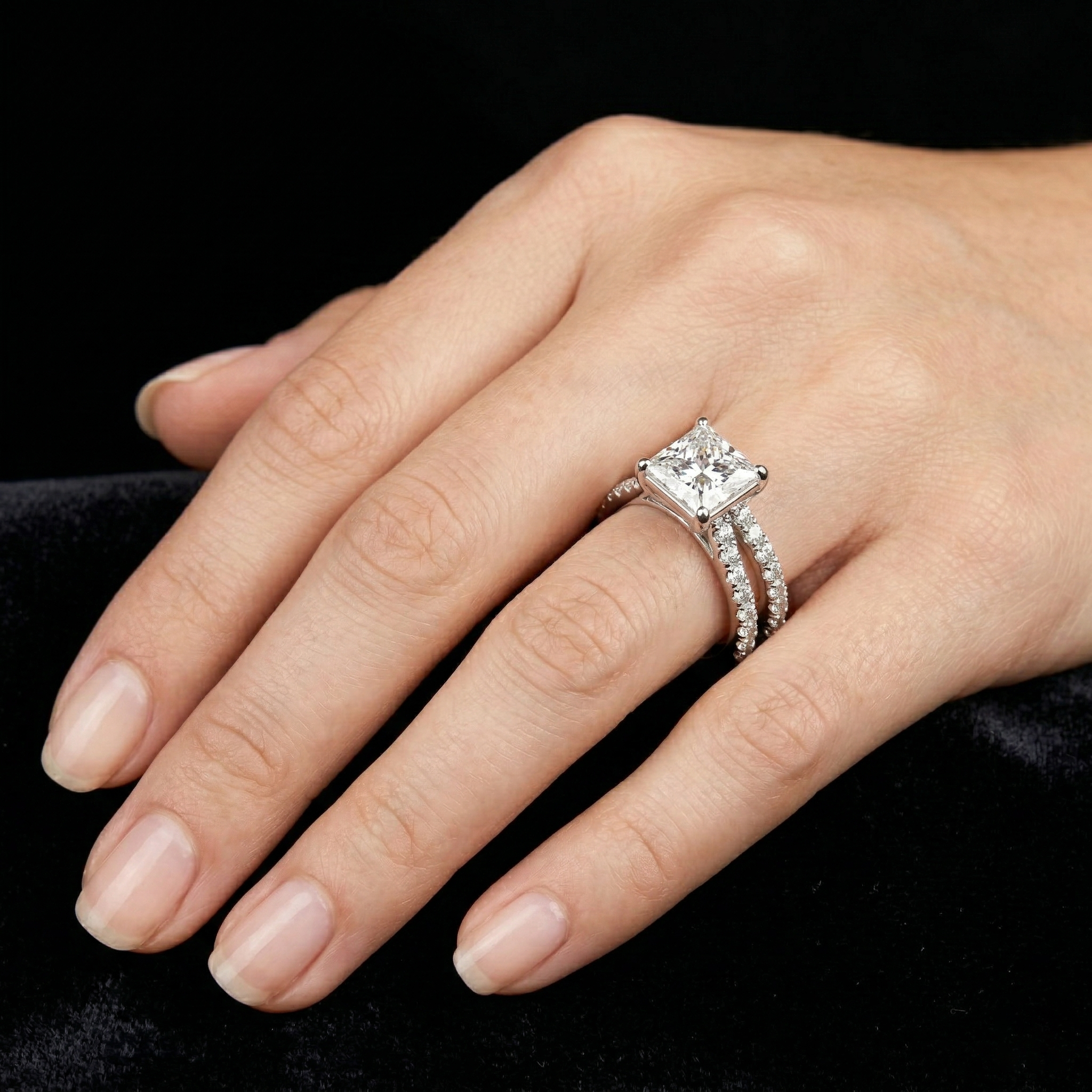 Princess-cut Moissanite Sterling Silver Engagement Ring with a Split Shank Band
