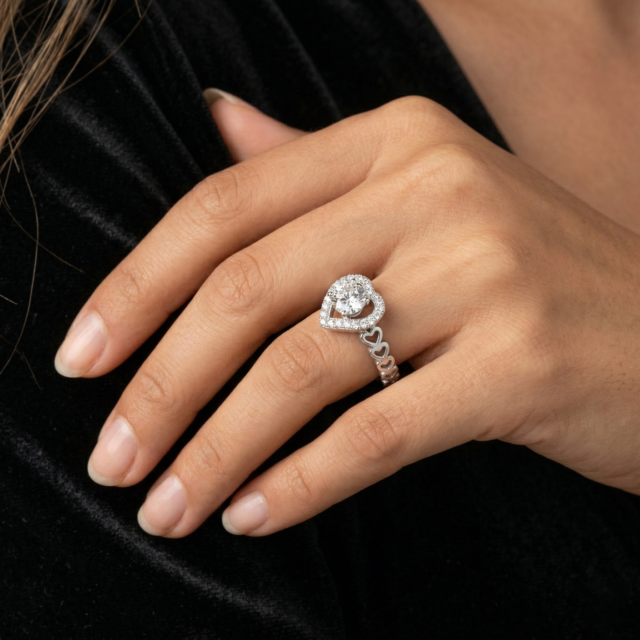 1 CT VVS Round Cut Heart Halo Moissanite Diamond Ring 925 Sterling Silver