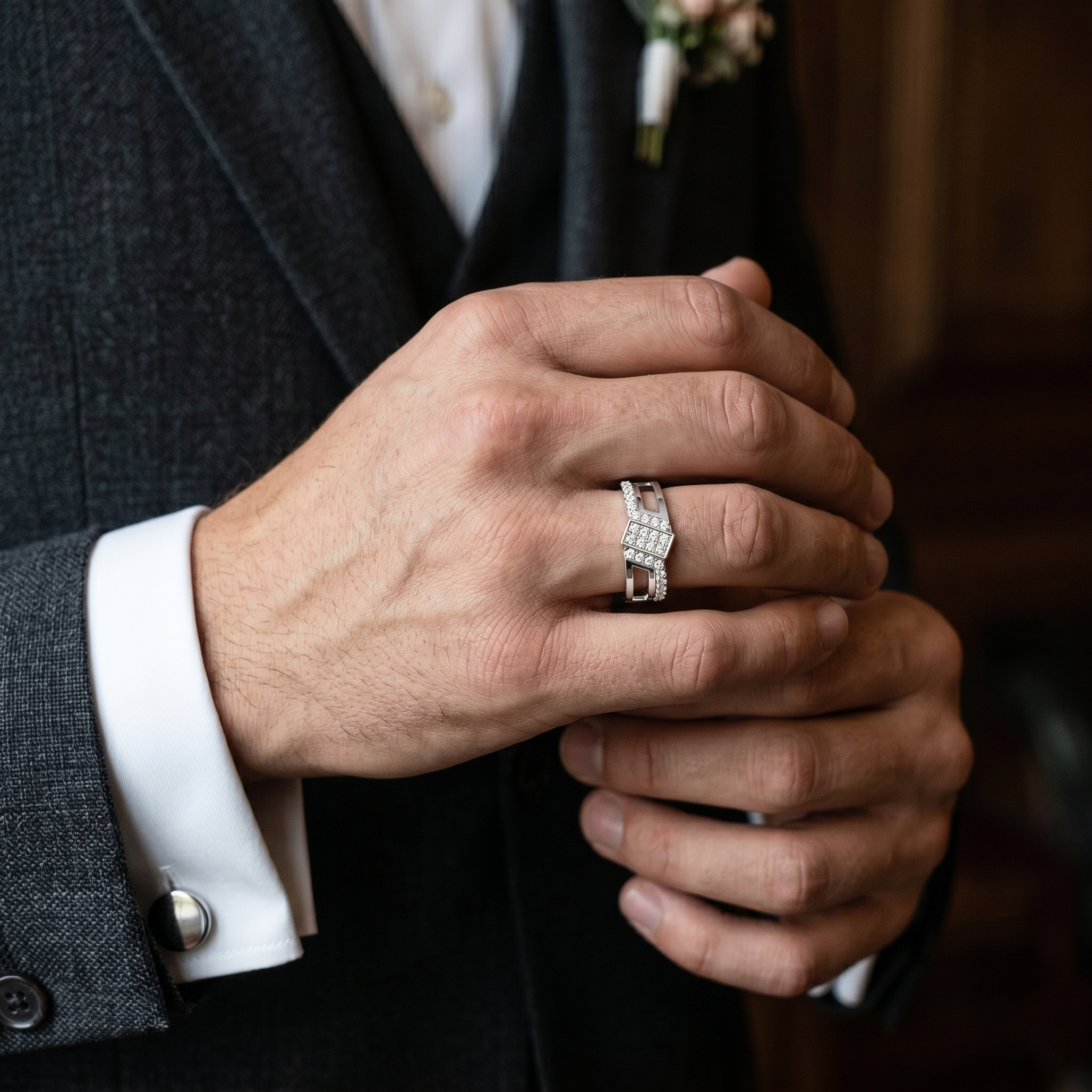 Men's Modern Geometric Architectural Split-Shank Diamond Statement Ring